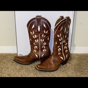 Size 7 snip toe cowboy boots